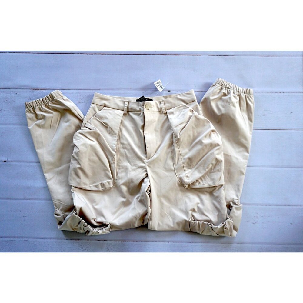 Forever 21 Women's Beige Cargo Tapered Pants - Size M - Picture 3 of 4